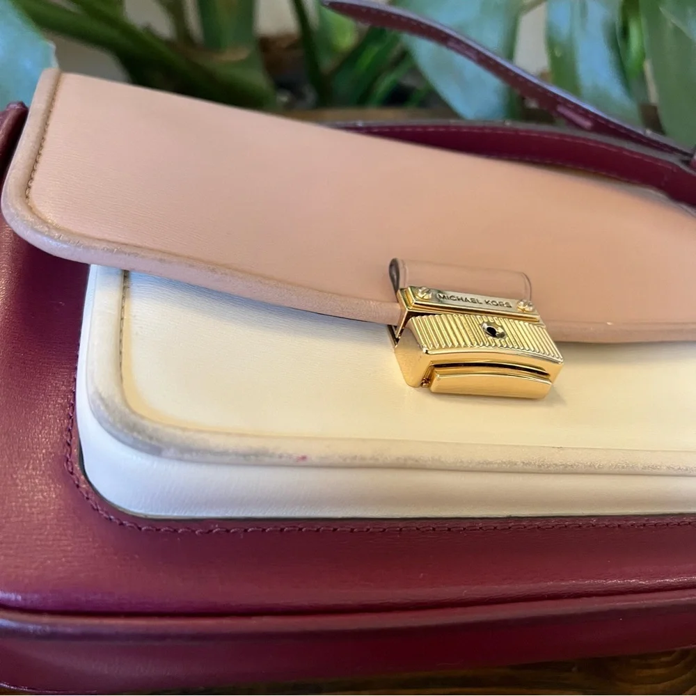 Michael Kors Bradshaw Boxy Flap Messenger Crossbody In Berry $368